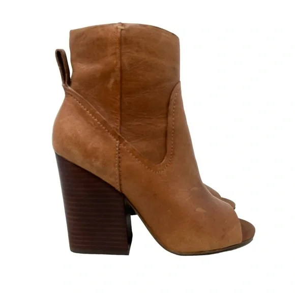 Steve Madden Boots - Picture 2 of 11